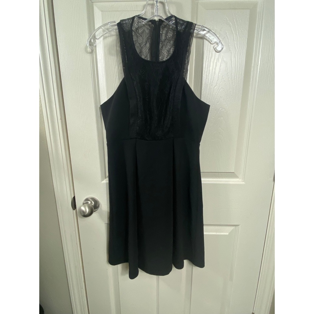 BCBGeneration Black Lace Dress Sleeveless Party Cocktail Dress Size 4